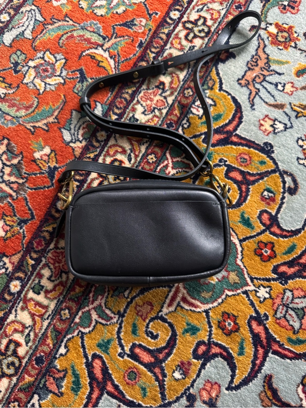 Black Madewell Mini Carabiner Crossbody Bag - Picture 2 of 4